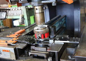 板ばね製造設備